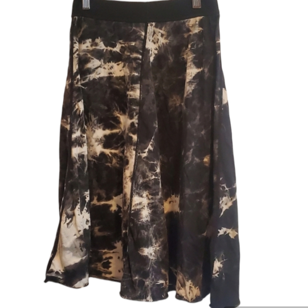 FYI adorable speckled midi skirt